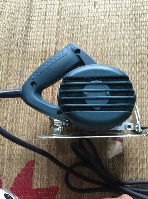 Máy cắt gạch ACZ