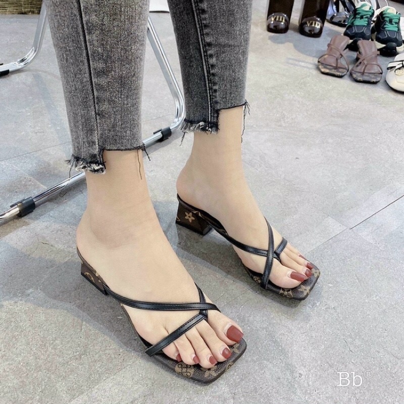 Dép guốc kẹp ngón Eo vì nâu quai mảnh phối chéo gót vuông 4p sang xịn mịn