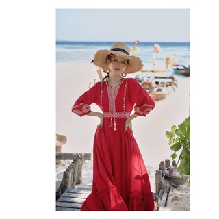 Đầm Đỏ Bohemain Tay Lỡ Cổ V Họa Tiết Thêu Hoa Văn Trắng Vải Đũi Siêu Mềm Mát - Phong Cách Boho - Hàng Cao Cấp