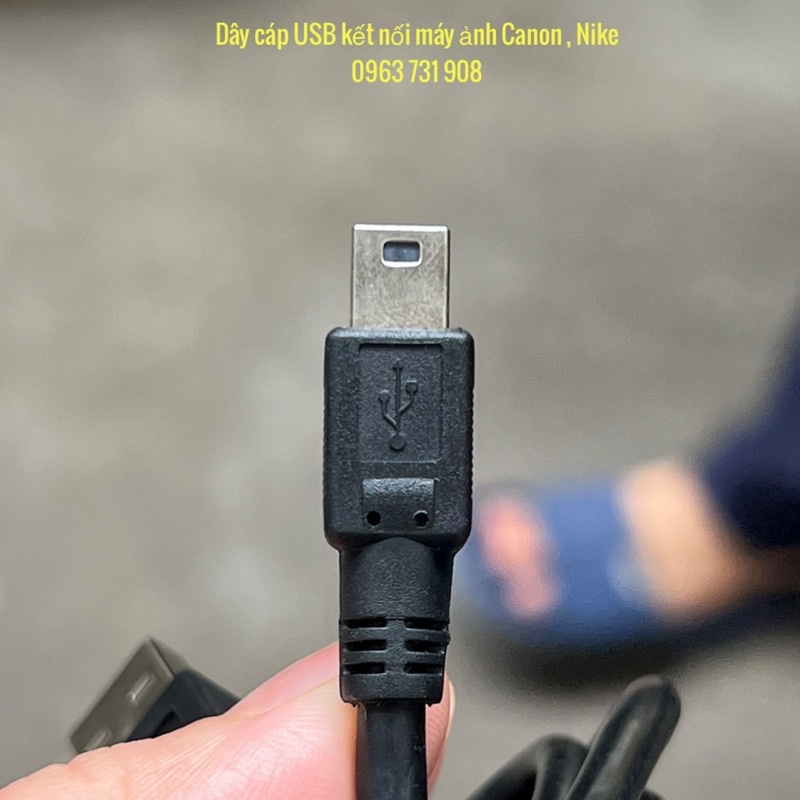 Cáp USB kết nối máy ảnh Canon với máy tính