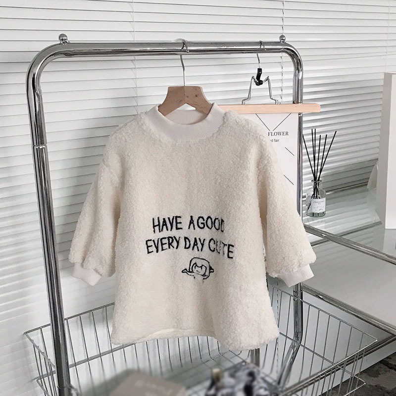 Áo sweater thêu họa tiết xinh xắn theo phong cách mùa đông hàn quốc