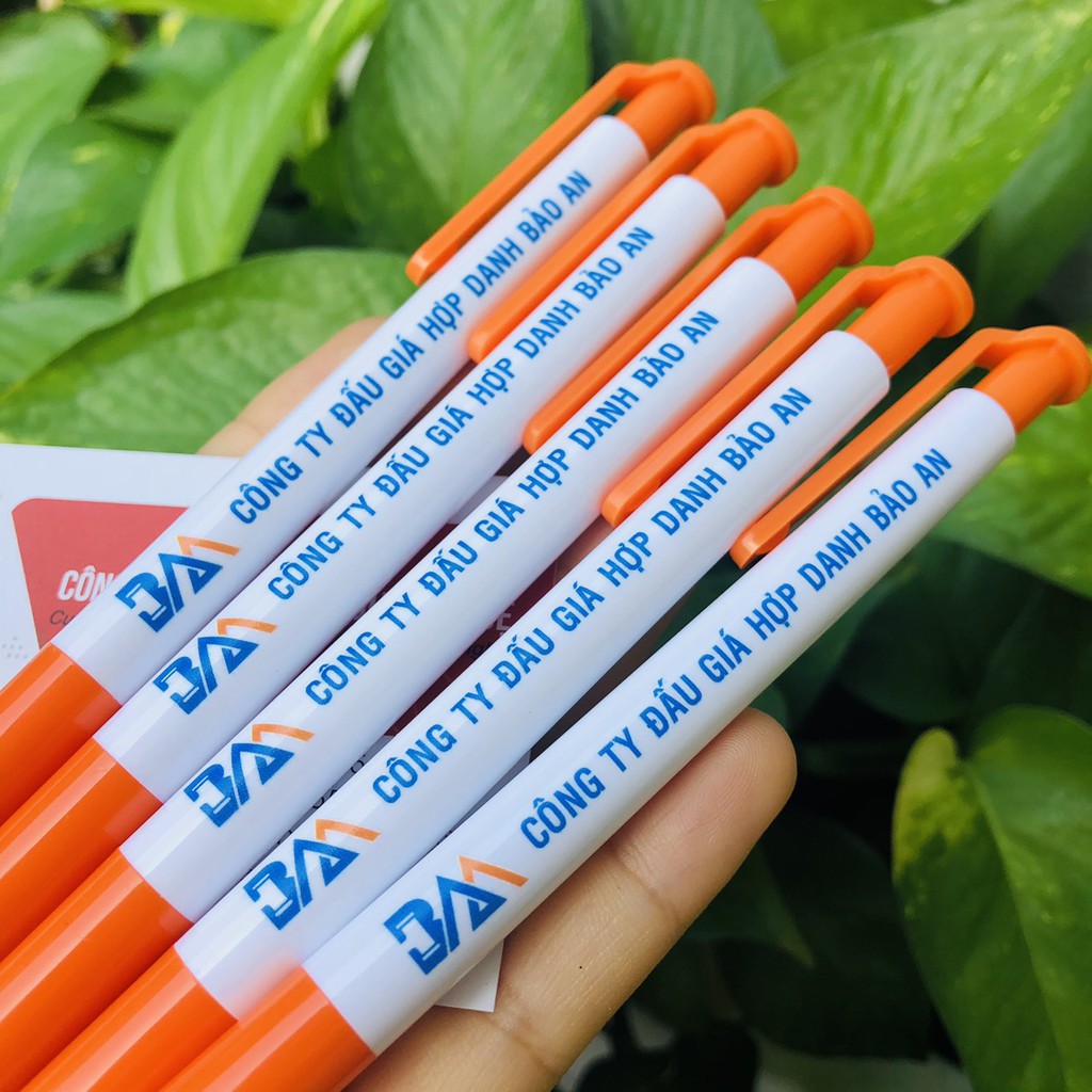 Bút bi nhận in logo công ty theo yêu cầu, xưởng in bút bi giá rẻ nhất Hà Nội, bút bi Thiên Long in logo công ty BẢo An