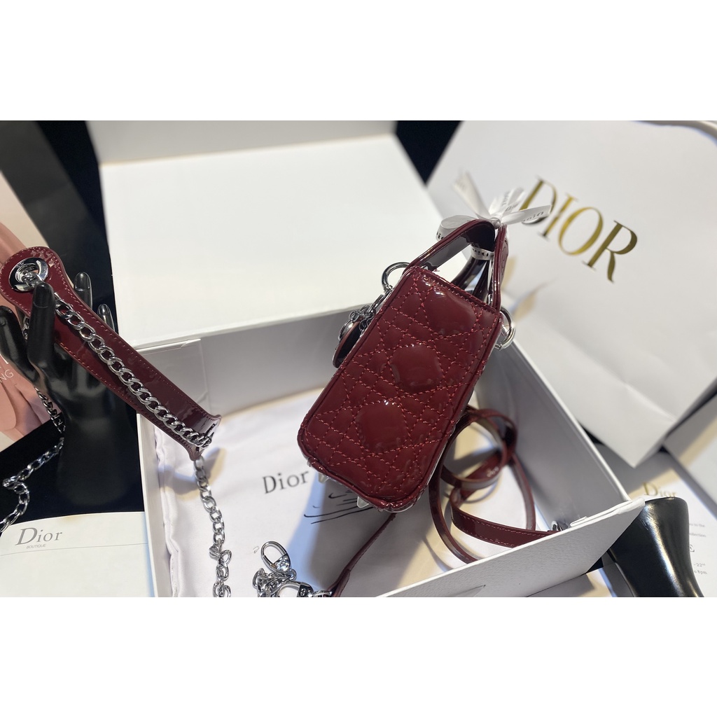 Túi Xách Di.or La.dy Da Bóng Tag Bạc Size 17cm Màu Đỏ