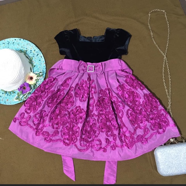 Đầm bé gái nhung phối kate xốp