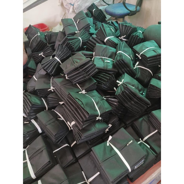 Túi trùm Vest 90 Vải không dệt màu đen