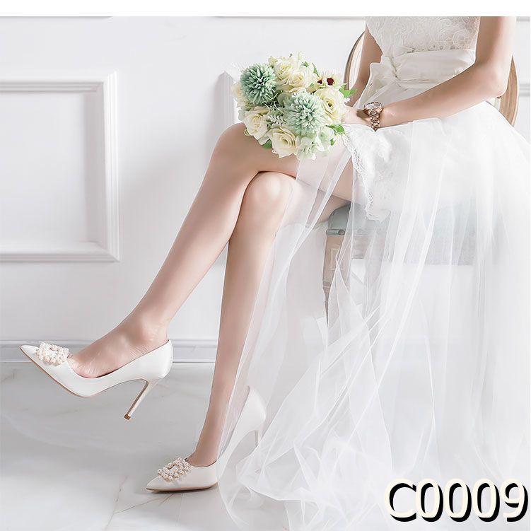 SẴN ĐỎ SZ 37. TRẮNG SZ 36 Giày phù dâu nữ gót nhọn màu trắng chủ đạo đám cưới cô dâu