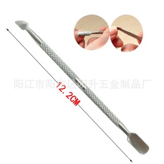 Cây đẩy da khóe móng tay