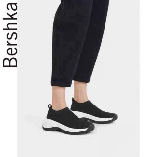 Giày Bershka nữ hàng về trả khách