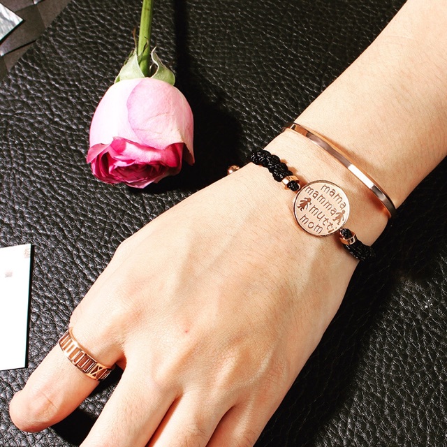 VÒNG TAY TITAN BẢNG NHỎ KHẮC CHỮ JACK