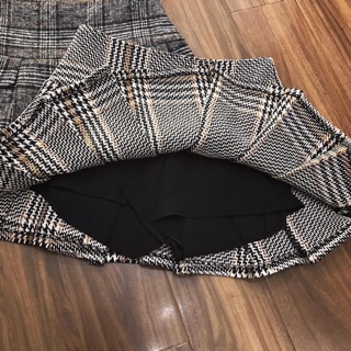 Chân váy dạ kẻ