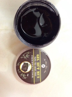 gel hút mụn than tre hoạt tính