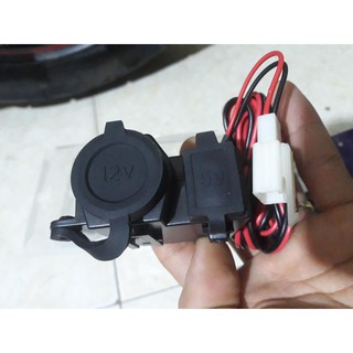 Bộ sạc điện thoại trên xe máy có tẩu