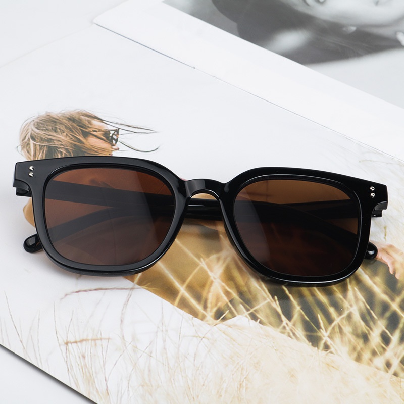 Kính Mát Gọng Vuông Màu Gradient Thời Trang Mùa Hè Cho Nam Và Nữ