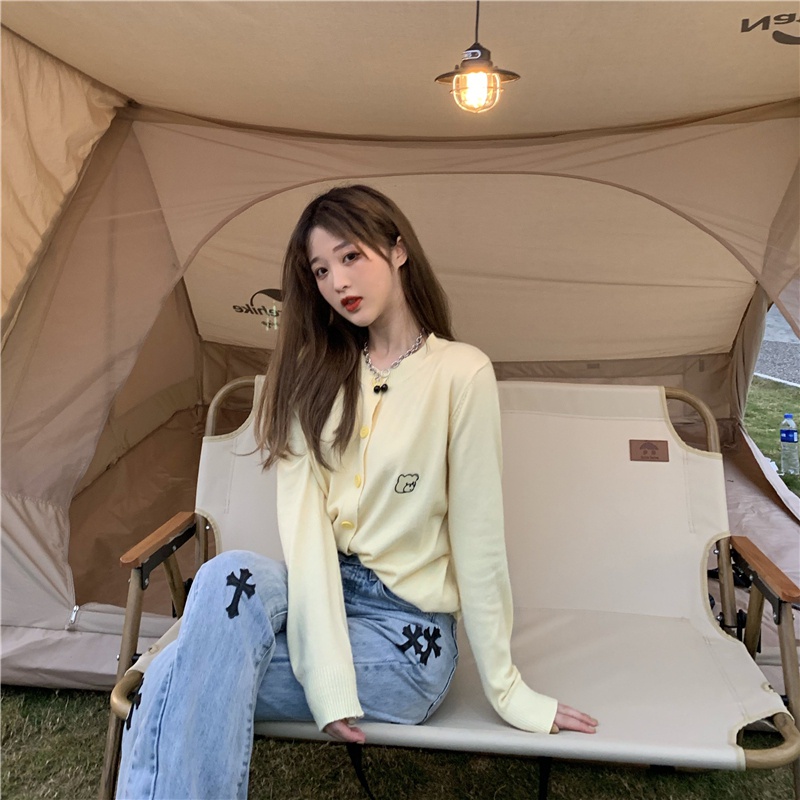 Xiaozhainv Áo khoác len cardigan tay dài 3 màu hình gấu nhỏ dễ thương cho nữ | BigBuy360 - bigbuy360.vn