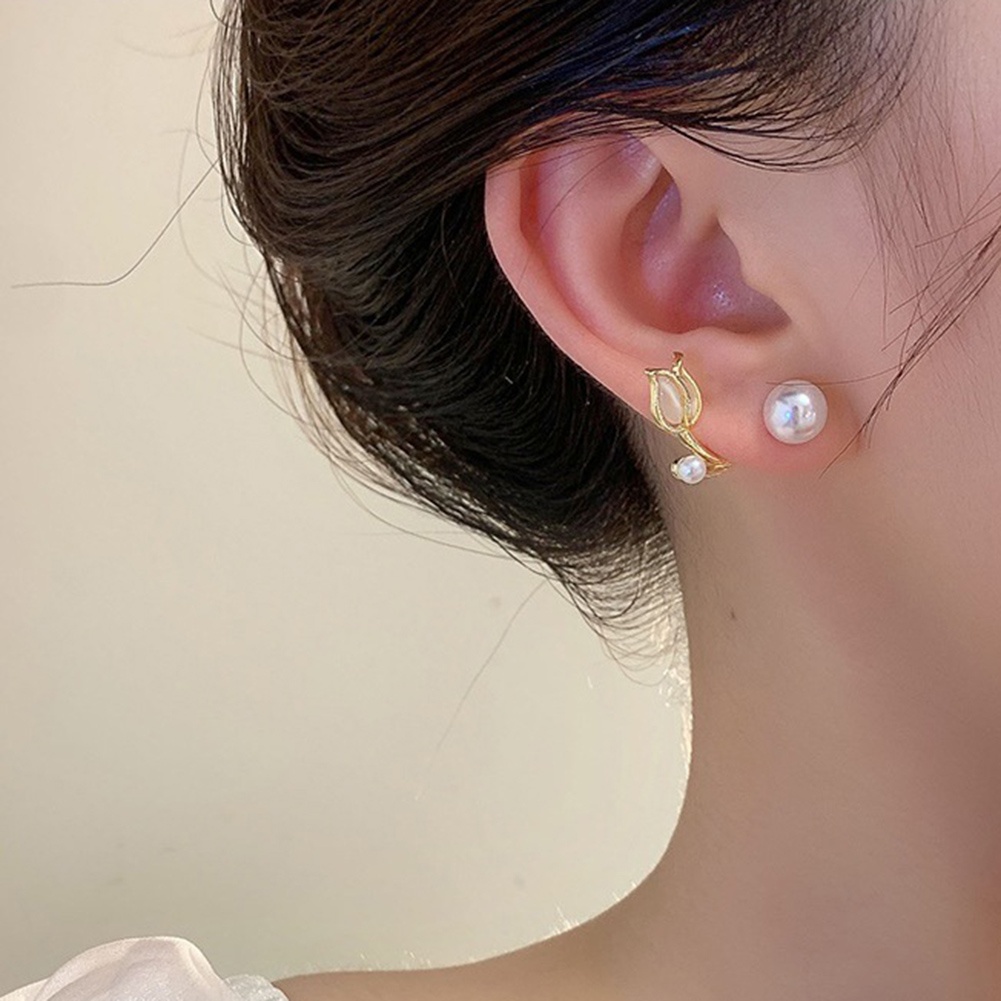 Đôi Khuyên Tai Hình Hoa Tulip Đính Ngọc Trai Thời Trang Cho Nữ