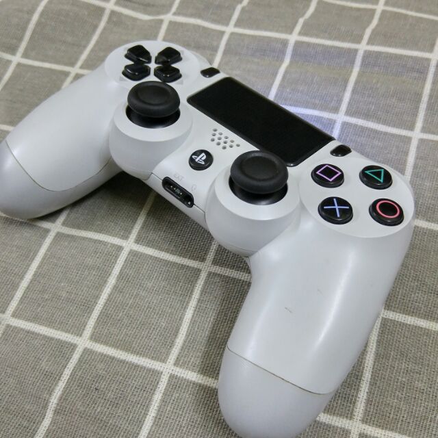 TAY CẦM PS4 CŨ