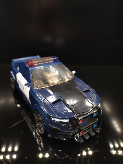 Mô hình Barricade TLK - BmB Savior