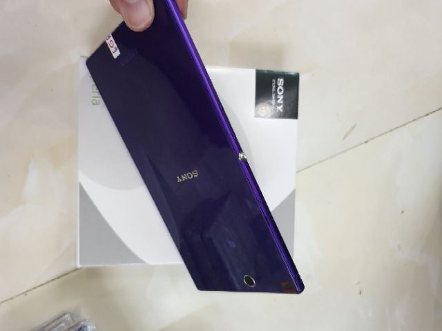 Điện thoại Sony Xperia Z Ultra mới 99% - màn hình 6.4inch