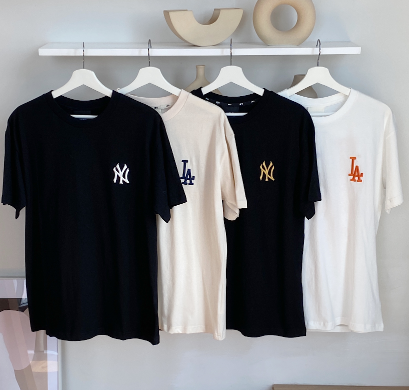 Áo thun tay ngắn bằng cotton hoạ tiết in