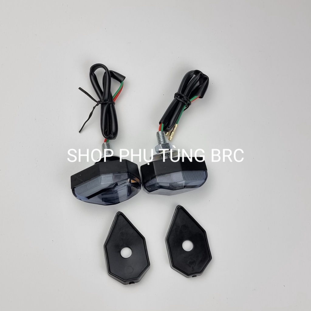 Đèn led xi nhan mủi tên loại nhỏ phù hợp với nhiều loại xe máy như WINNER X, EXCITER,VARIO..