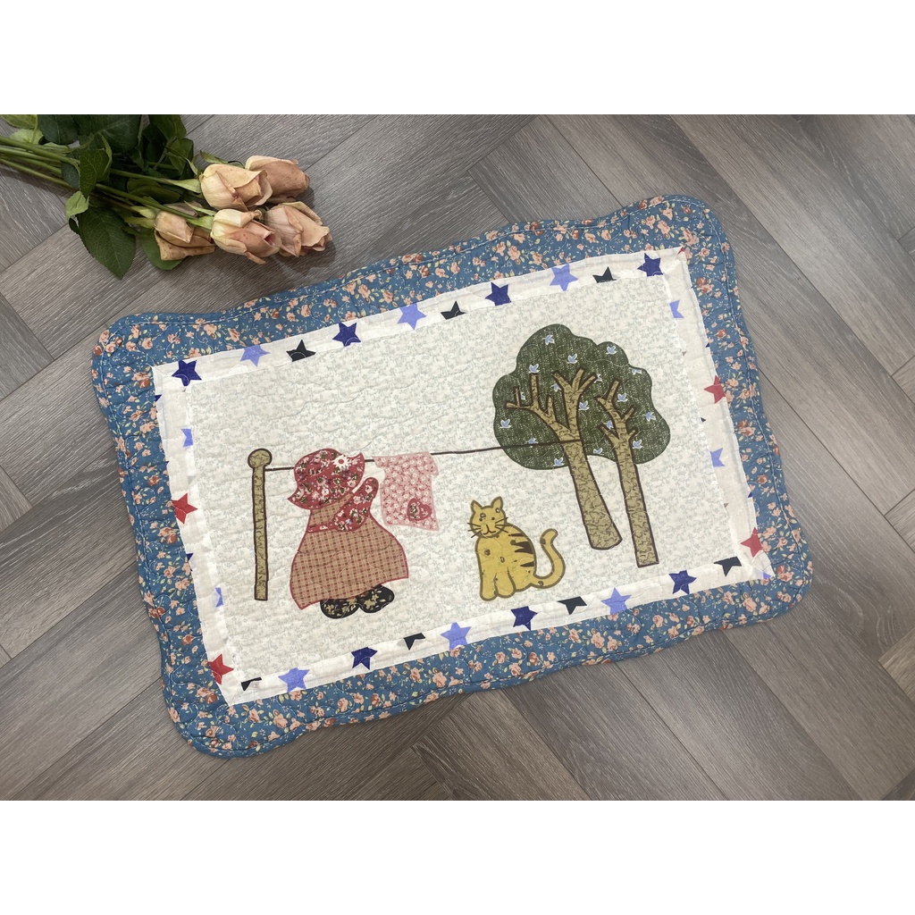 Thảm chùi chân - Cô gái và mèo vàng - xanh dương -TCC10203