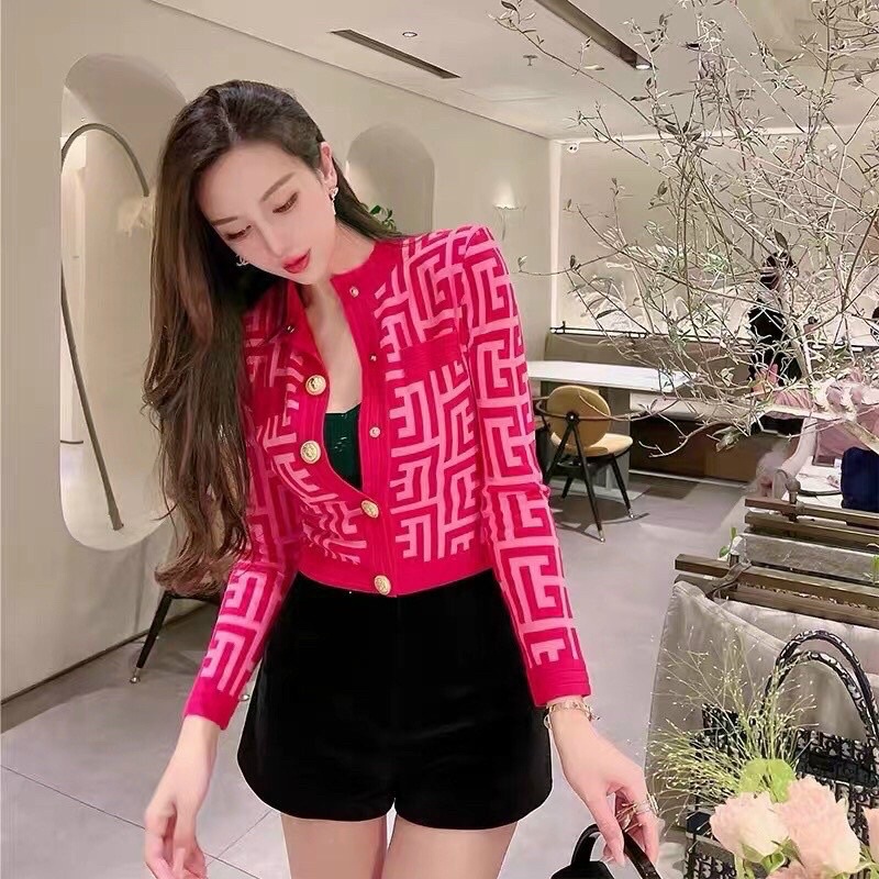 Áo len tay dài 𝙁𝙚𝙣𝙙𝙞 gài nút hàng đẹp Quảng Châu hai màu hồng trắng