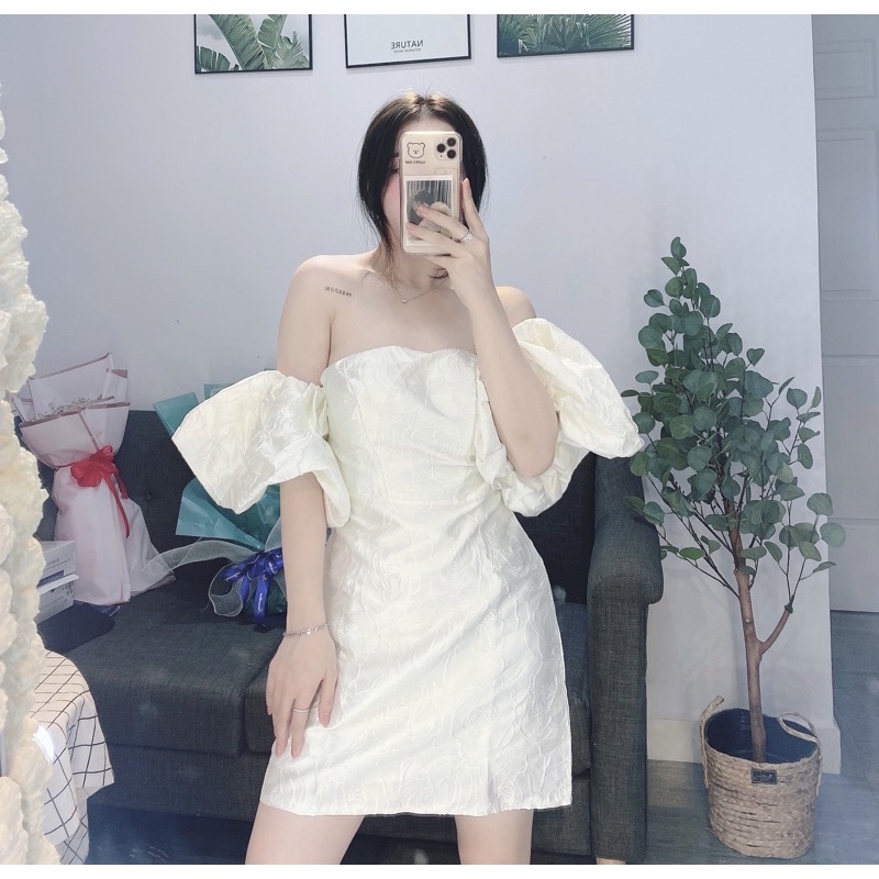 Đầm gấm tay bồng cúp ngực