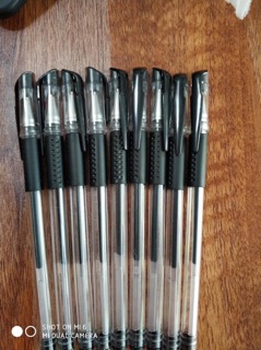 Set 100 bút bi nước viết siêu đẹp