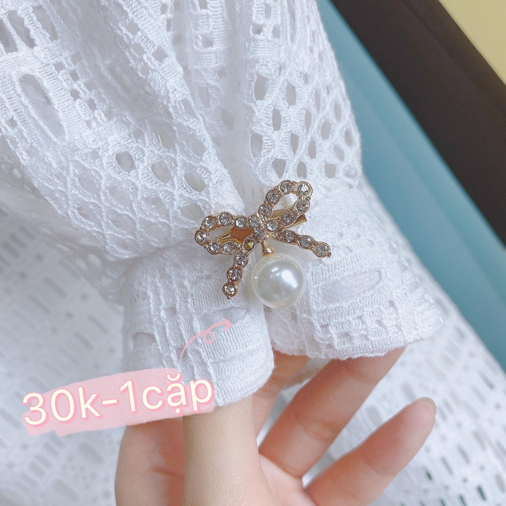 Áo sơ mi trắng kiểu vải ren tay phồng xinh xắn CHUU A60018