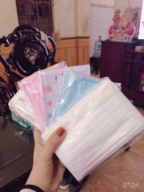 1 HỘP 50 CHIẾC KHẨU TRANG TRẺ EM 3 LỚP KHÁNG KHUẨN CHUẨN XUÂN LAI XL MASK | BigBuy360 - bigbuy360.vn