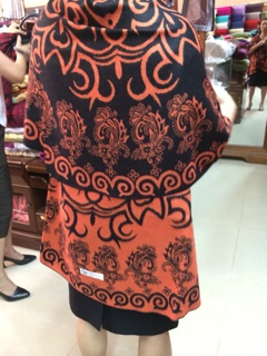 Khăn choàng dạ