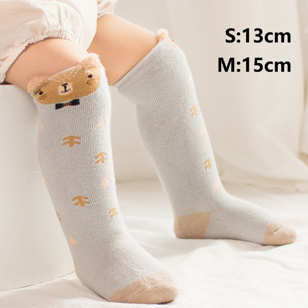 Bộ 3 đôi tất dài đến đầu gối bằng cotton dày dặn chống trượt họa tiết hoạt hình dành cho bé sơ sinh