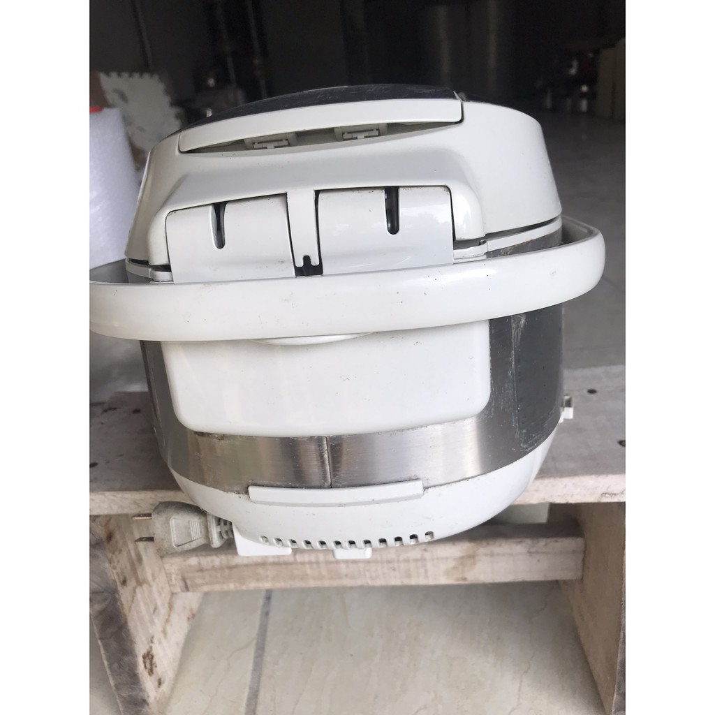 Thanh lý Nồi cơm điện cao tần ÁP SUẤT Sanyo Nhật bãi 1.0L | BigBuy360 - bigbuy360.vn