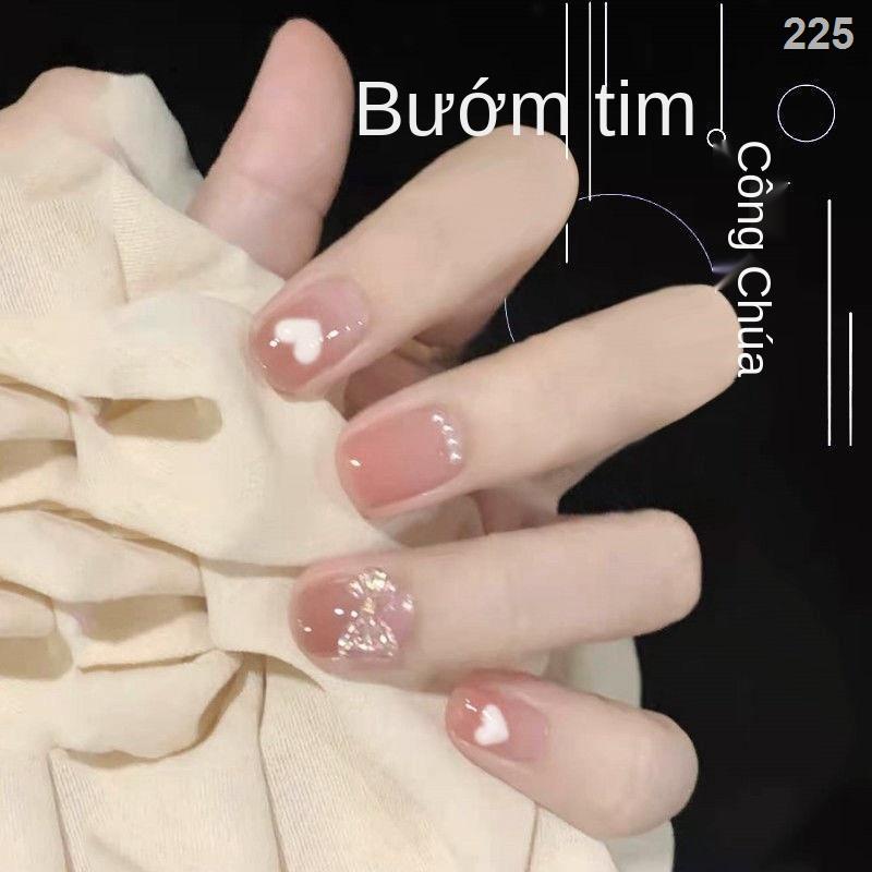 KHình dán móng tay bowknot làm trọn bộ màu đỏ ròng đã hoàn thành miếng giả có thể tháo rời đeo được
