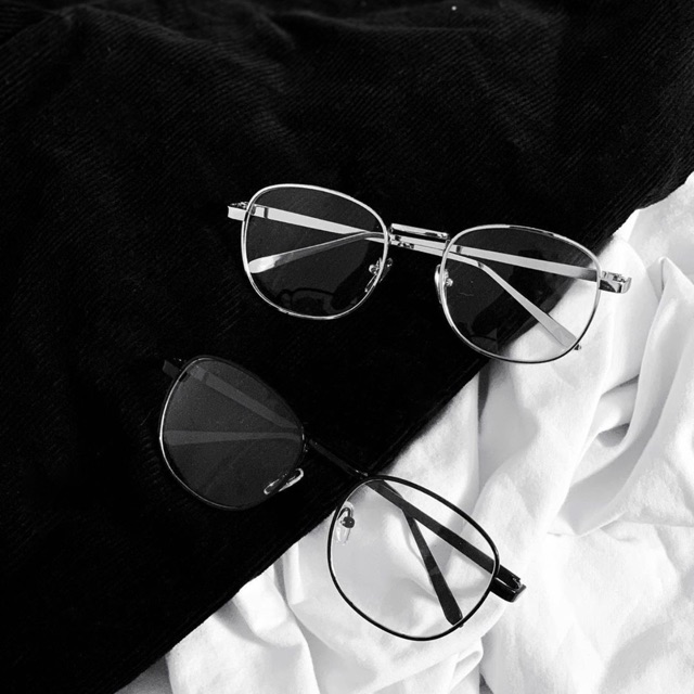 KÍNH VUÔNG KIM LOẠI 12