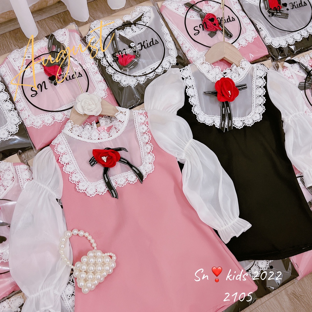 Váy cho bé gái, váy tiểu thư vải chéo hàn phối cổ ren và hoa trà đỏ cho bé size 12-32kg