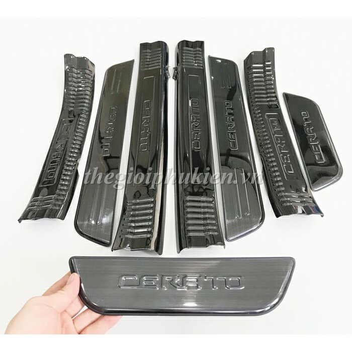 Ốp bậc cửa, Nẹp bước chân xe Kia Cerato 2016-2018 - chất liệu Titan (hàng cao cấp) tặng keo trợ dính