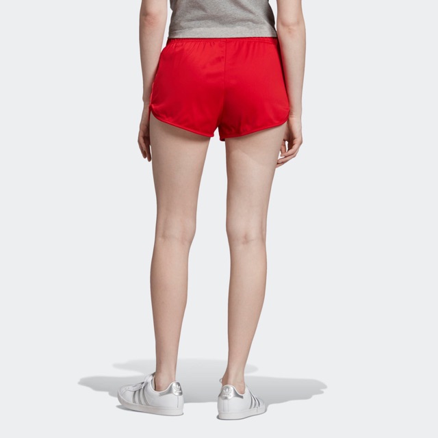 Quần short  đỏ cambodia