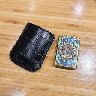 Bao da Zippo Bỏ Túi Handmade [Da bò sáp vân cá màu đen]