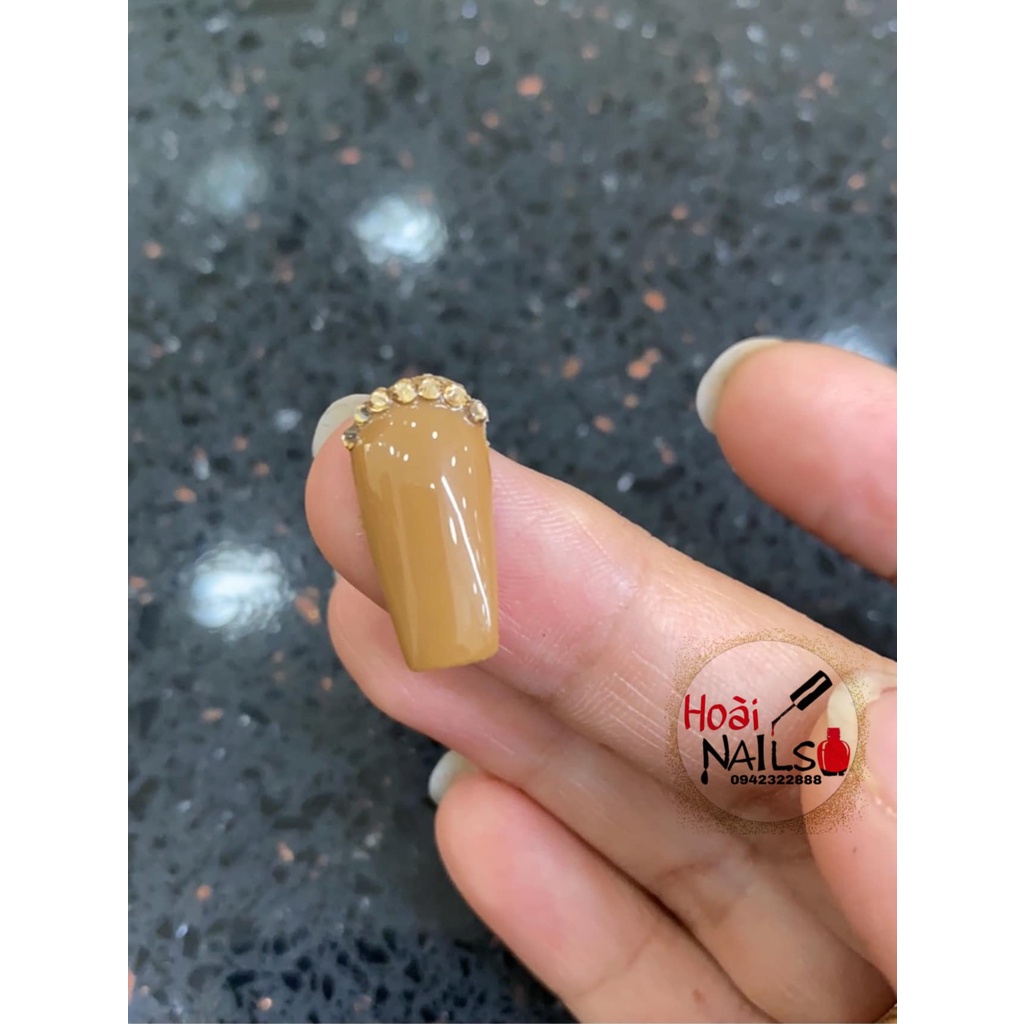 sơn gel màu nude siêu tôn da