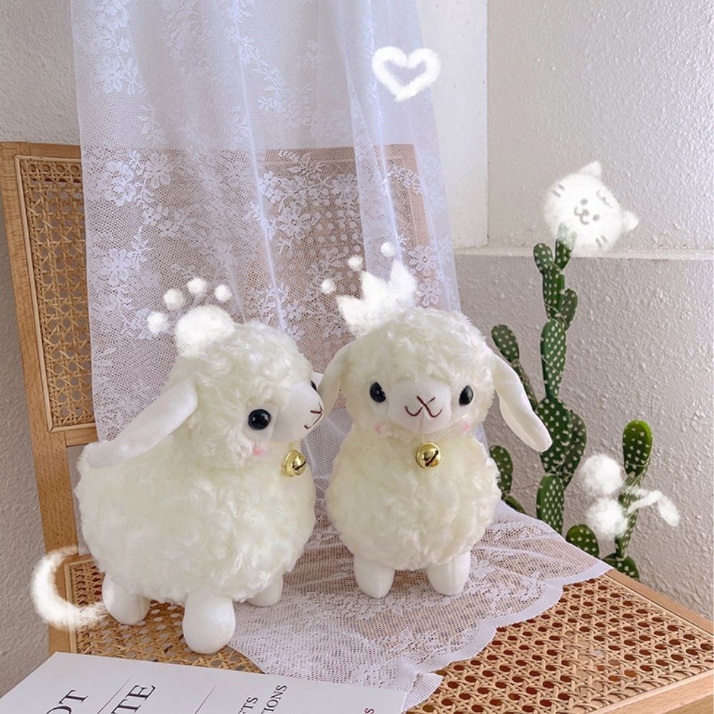 Chú cừu nhồi bông màu trắng dễ thương