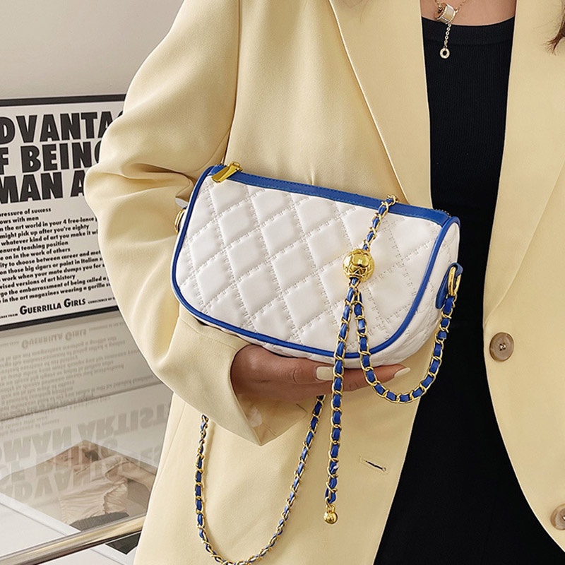 Túi đeo chéo IELGY họa tiết hình thoi phối dây xích dễ phối đồ thời trang dành cho nữ