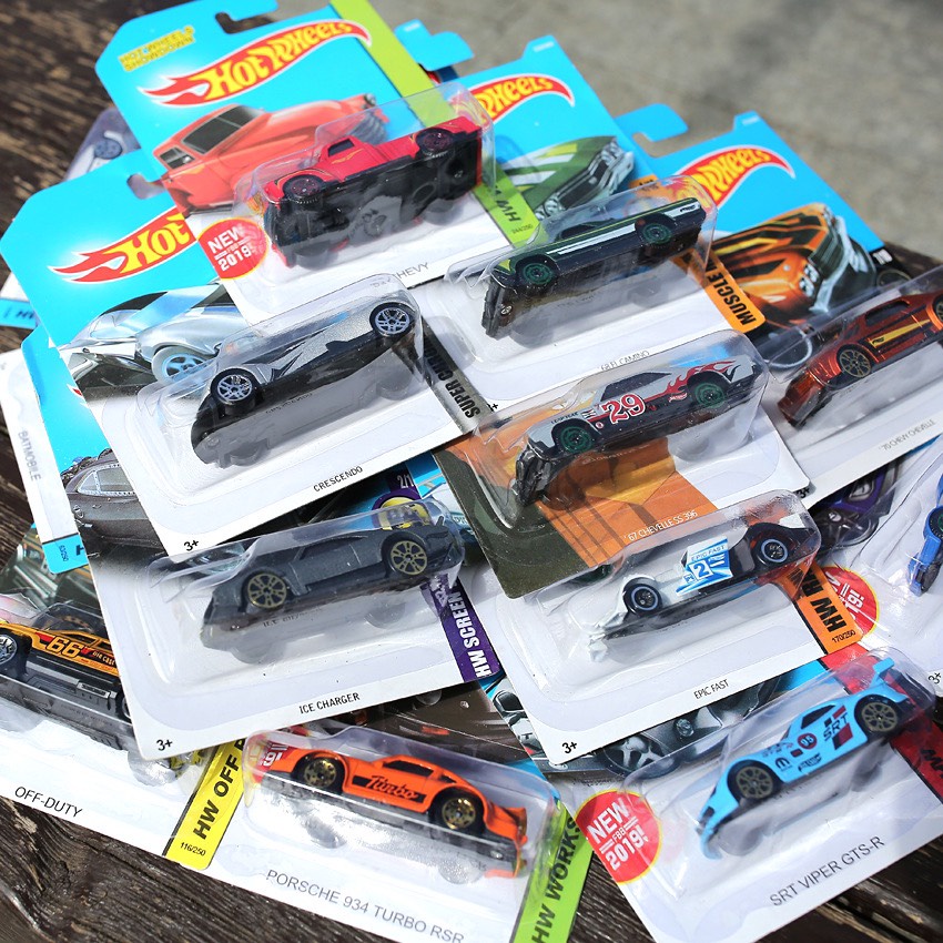 [Hot Wheels - Giao ngẫu nhiên] Xe mô hình Hot Wheels tỷ lệ: 1:64 nhiều mẫu cho bé Master Kids