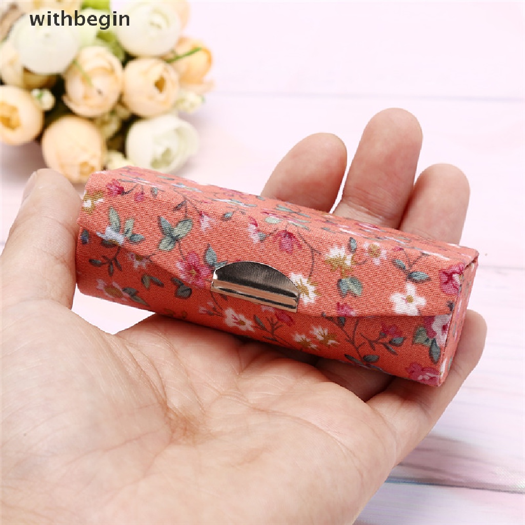 Hộp Đựng Son Môi Họa Tiết Hoa Thêu Phong Cách Retro Kèm Gương Tiện Dụng