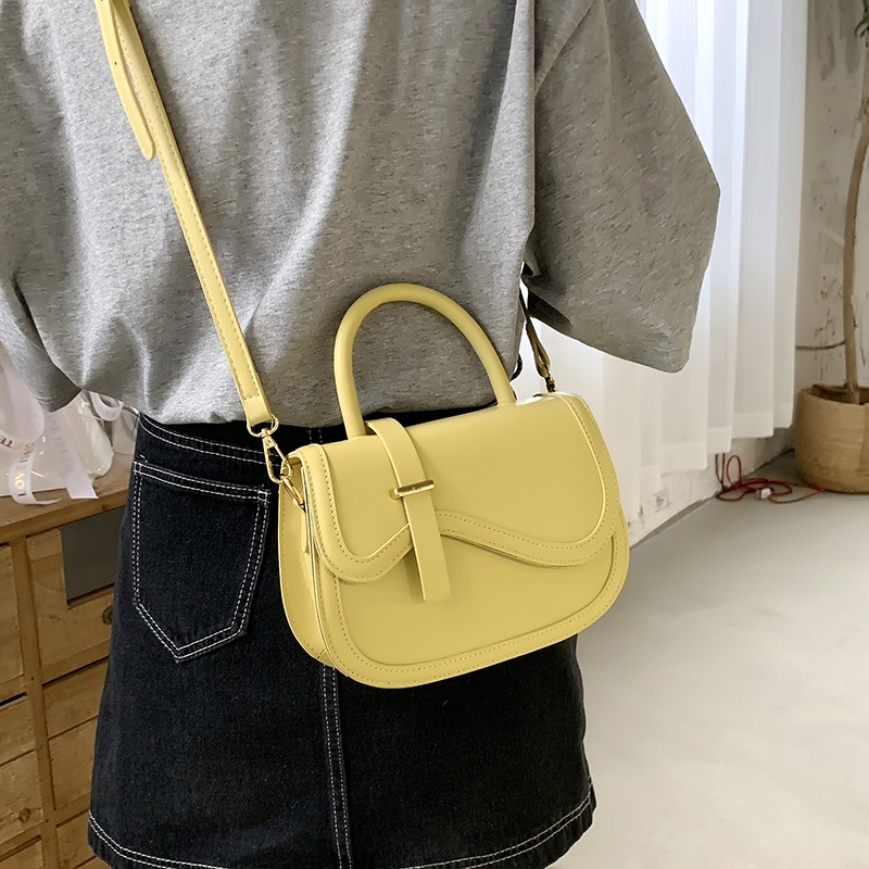 Túi IELGY phong cách Hàn Quốc màu trơn có thể điều chỉnh túi chéo cho nữ