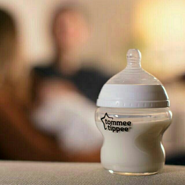 Bình sữa Tommee Tippee 260ml
