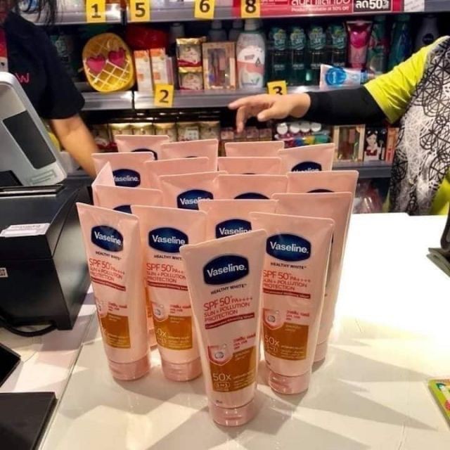 (Chính Hãng) Sữa Dưỡng Thể Trắng Da Vaseline 50x 180ml | BigBuy360 - bigbuy360.vn