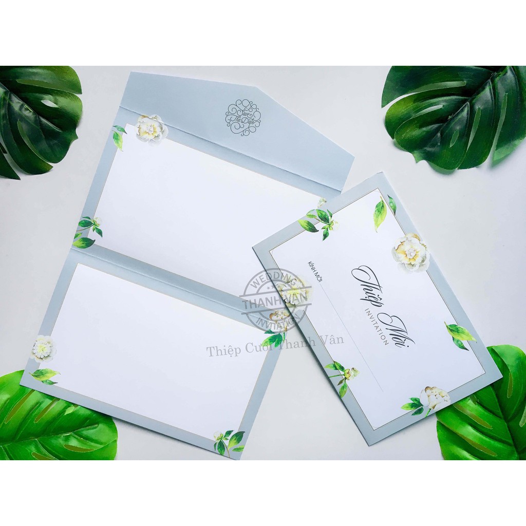 thiệp cưới hiện đại màu xanh mới lạ