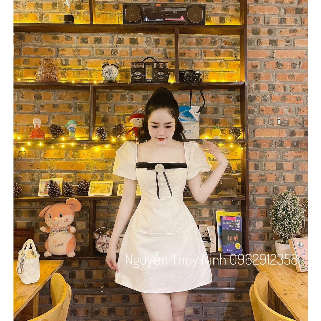 Váy đầm nữ dáng xòe tay phồng cổ vuông đính hoa trước ngực