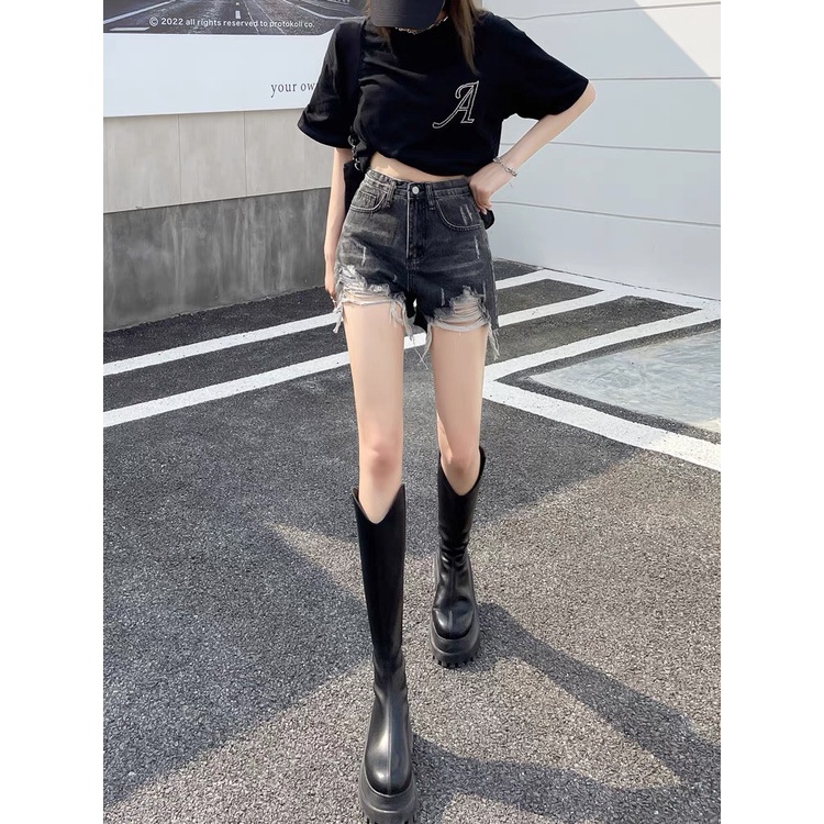 Quần short jean nữ BigSize lưng cao trên rốn, co dãn mạnh, tua lai, màu XÁM ĐEN rách bụi dành cho người mập 4342 MLJ